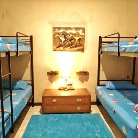 Bunk'D Backpackers Villa Jimbaran Buitenkant foto